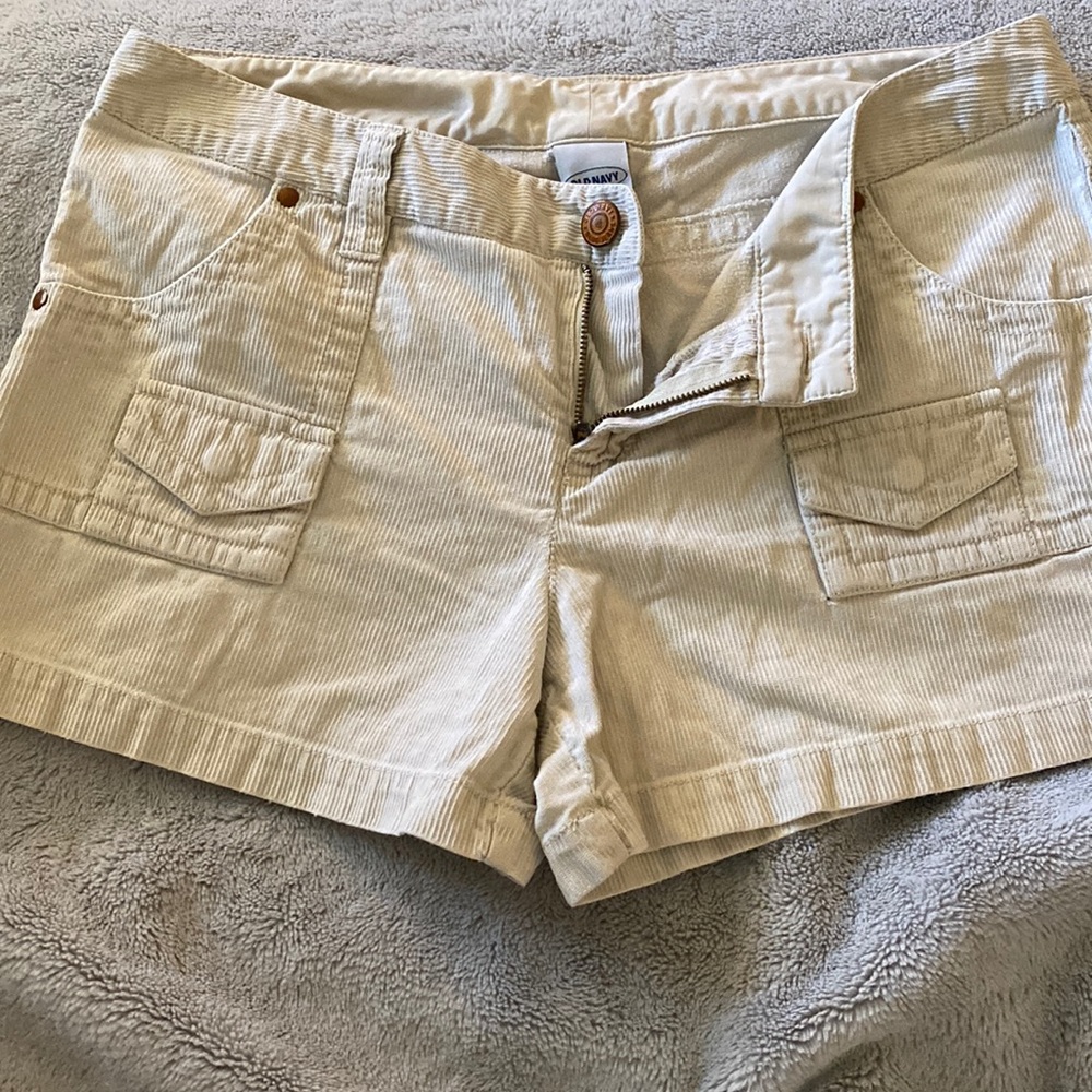 🛑 2/$20 w disc shipping Old Navy Corduroy Shorts Sz 10